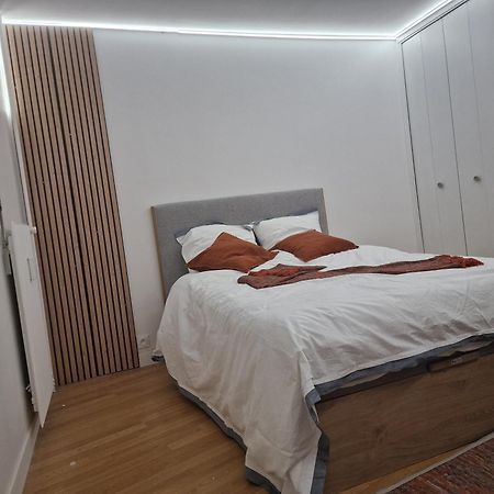 Une Chambre Dans Un Appartement - Luxary Calm Saint-Gratien Exteriör bild
